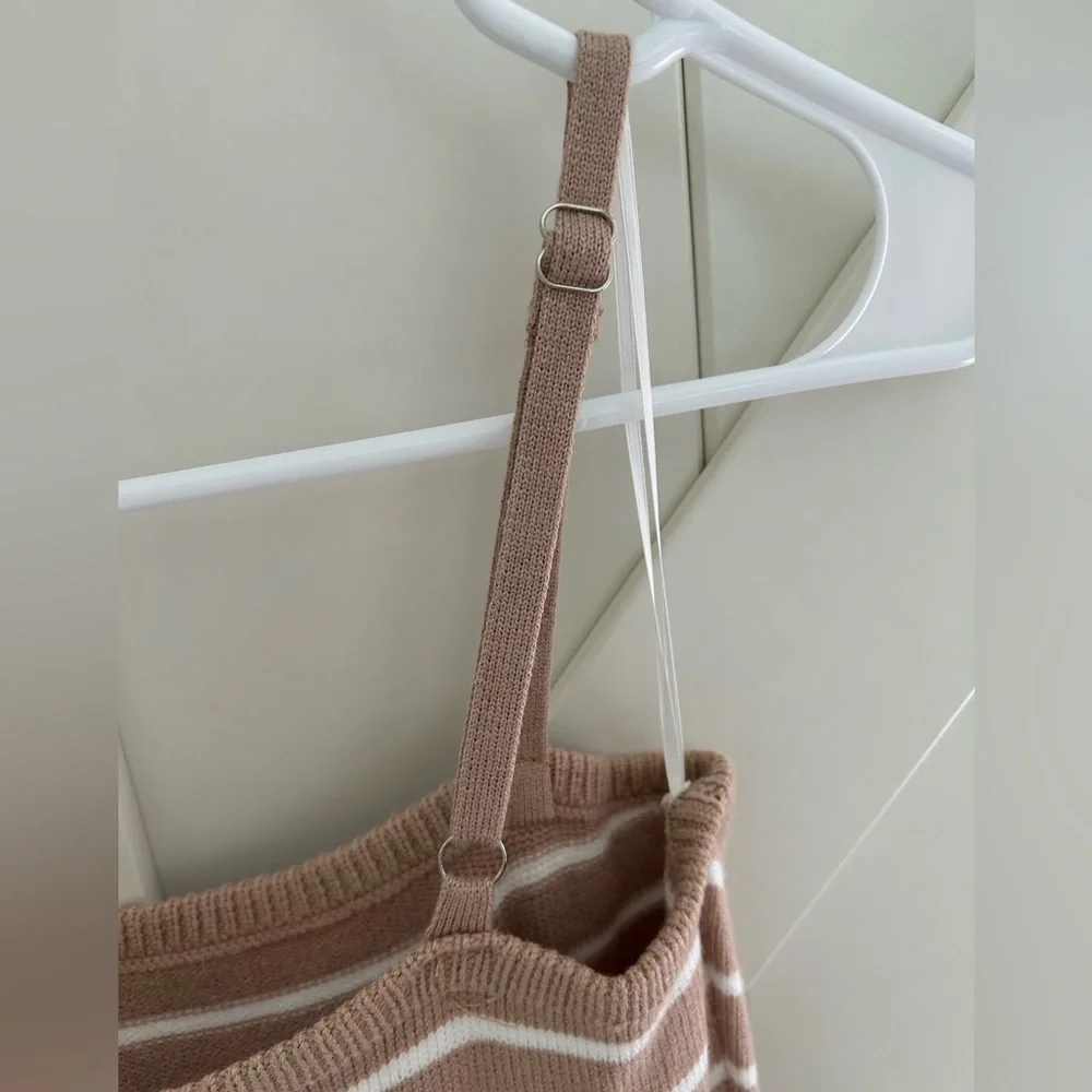 Striped Beige and White Maxi Dress - Picture 7 of 8